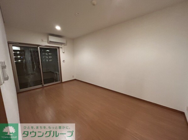 ロイヤルパークス新田の物件内観写真